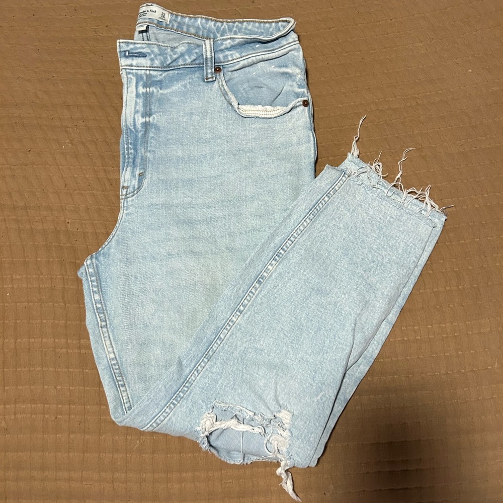 A&F curve love jeans